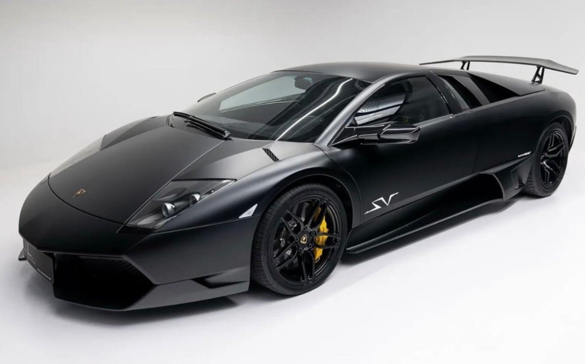 Hushjay24's tweet photo. Nero Nemesis Murcielago https://t.co/wC3FVhCqAy