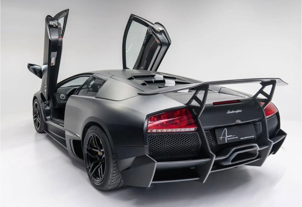 Hushjay24's tweet photo. Nero Nemesis Murcielago https://t.co/wC3FVhCqAy