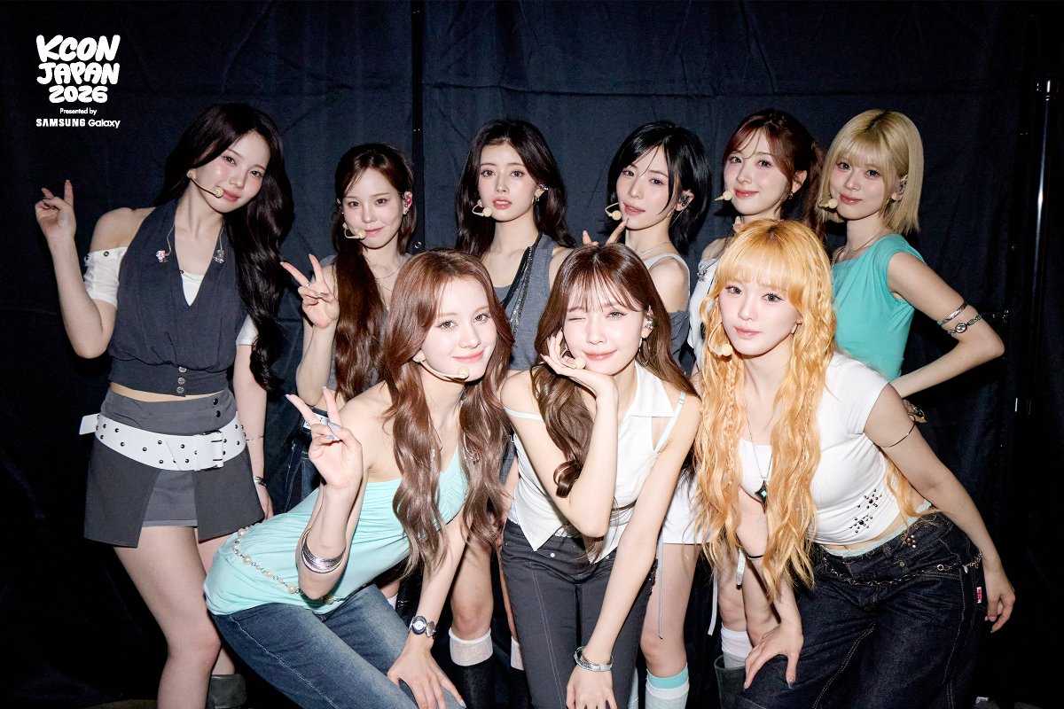 kconjapan's tweet photo. [#KCONJAPAN2026] PHOTO DUMP : BACKSTAGE

POV: You somehow got backstage at KCON. 
Random moments, favorite memories, and everything in between!

📸 #NiziU

*𝘈𝘭𝘭 𝘤𝘰𝘯𝘵𝘦𝘯𝘵 𝘢𝘳𝘦 𝘳𝘶𝘯 𝘢𝘤𝘤𝘰𝘳𝘥𝘪𝘯𝘨 𝘵𝘰 𝘢𝘳𝘵𝘪𝘴𝘵 𝘢𝘯𝘥 𝘰𝘯-𝘴𝘪𝘵𝘦 𝘤𝘰𝘯𝘥𝘪𝘵𝘪𝘰𝘯𝘴.

-
KCON JAPAN 2026 
MAY 8-10 
Makuhari Messe 

Let's #KCON