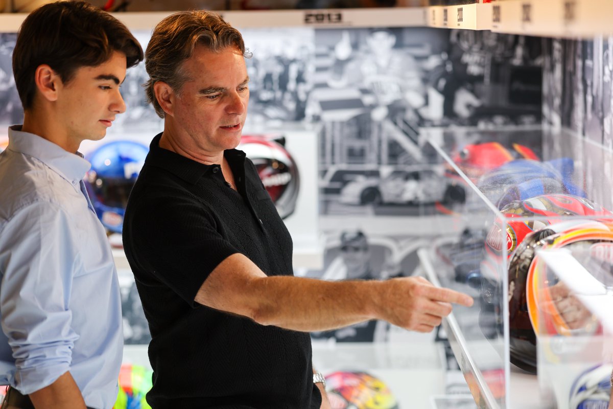 IMS's tweet photo. Just reminiscing about the good ol' days 🥹

Make sure you check out the @jeffgordonweb exhibit at the @IMSMuseum. https://t.co/Tr9IaYt39z