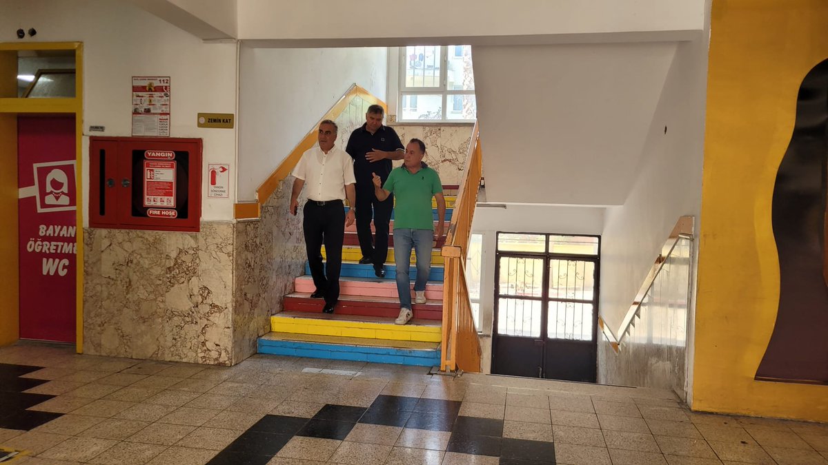 MuratpasaMem's tweet photo. İlçe Millî Eğitim Müdürümüz Sayın Mustafa Coşkunsu, Başöğretmen Atatürk Ortaokulu Müdürlüğü görevine atanan Hakan Karaçam'a hayırlı olsun ziyaretinde bulundu.

Ziyarette, eğitim-öğretim faaliyetlerine ilişkin değerlendirmelerde bulunan Müdürümüz Hakan Karaçama yeni görevinin ilçemize ve eğitim camiamıza hayırlı olmasını temenni ederek çalışmalarında muvaffakiyetler diledi.

#Muratpaşa #MillîEğitim #GeleceğimizÇocuklarımız

@tcmeb 
@mebtegm 
@antalyamem07 
@Mehmetyasineris
@mustafacoskunsu