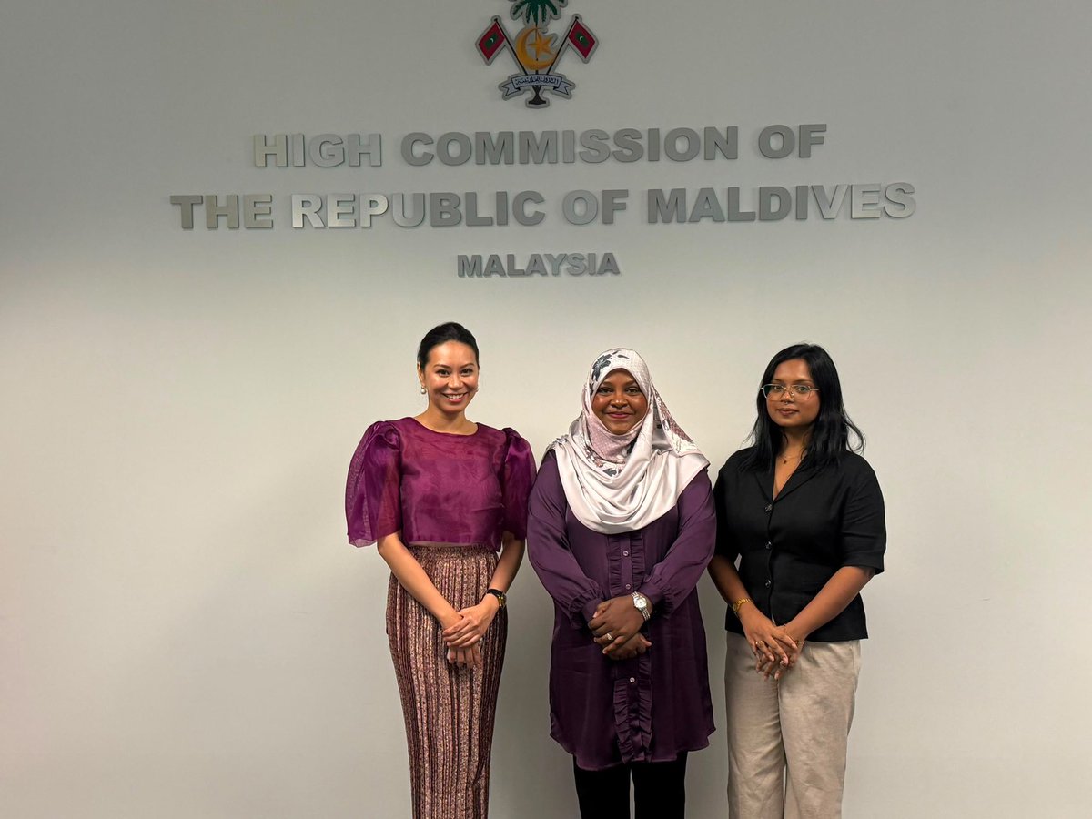 MDVinMalaysia's tweet photo. High Commissioner H.E. Dr. @Mariyam_Shab met with Ms. Anna Karina Jardin, CEO of ArtDialogo Asia, to discuss a proposed cultural diplomacy initiative aimed at strengthening Maldives–Philippines relations through arts, cross-cultural exchange, and community engagement. https://t.co/YbkHnr1Q7v