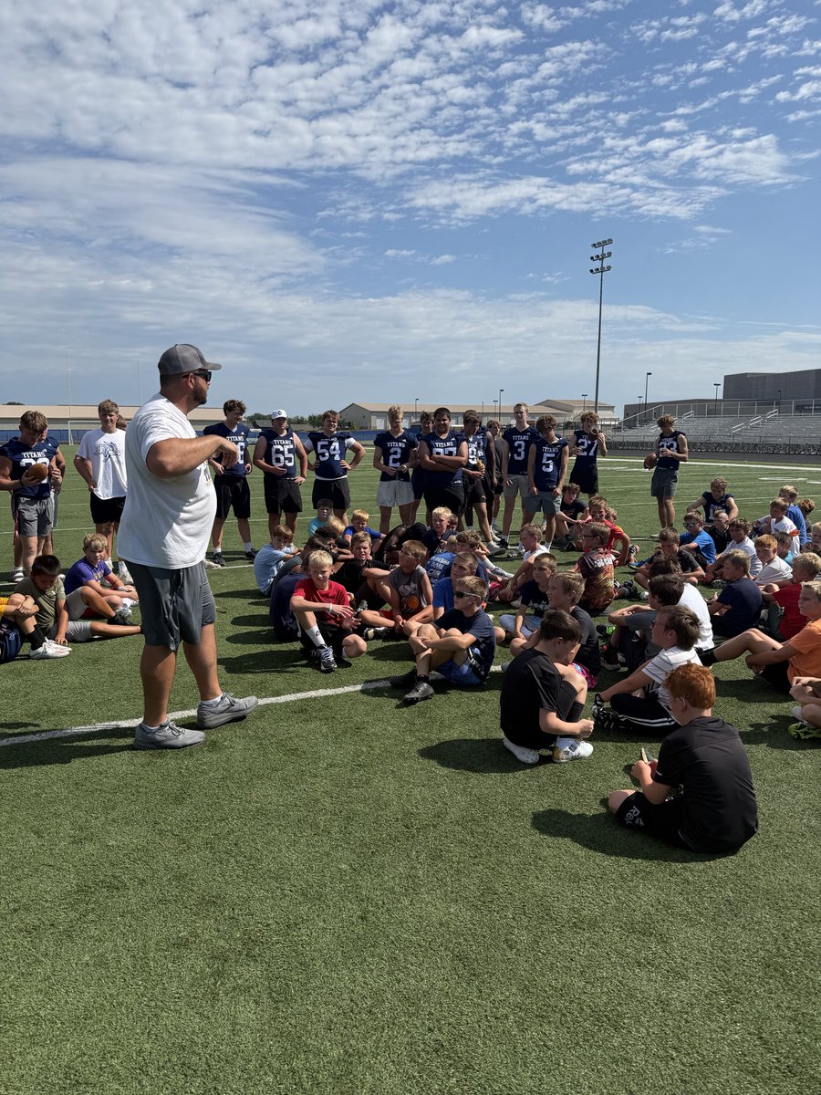 tea_titansFB's tweet photo. 🏈 Thank You, Titan Nation! 🏈

A huge THANK YOU to everyone who came out and made this year’s Titan Youth Football Camp such a great success! It was awesome to see so many young athletes having fun, learning the game, and representing the future of Titan Football.

A special thank you goes out to our Titan high school football players for being outstanding role models and mentors throughout the camp. Your energy, leadership, and willingness to give back to the next generation is what makes our program so special.

Most importantly, thank you to all of the parents and families for your support and for trusting us with your young athletes. We can’t wait to watch them continue to grow and hopefully wear the Titan jersey one day!

The future is bright. 💙🏈

#TitanFootball #TitanNation