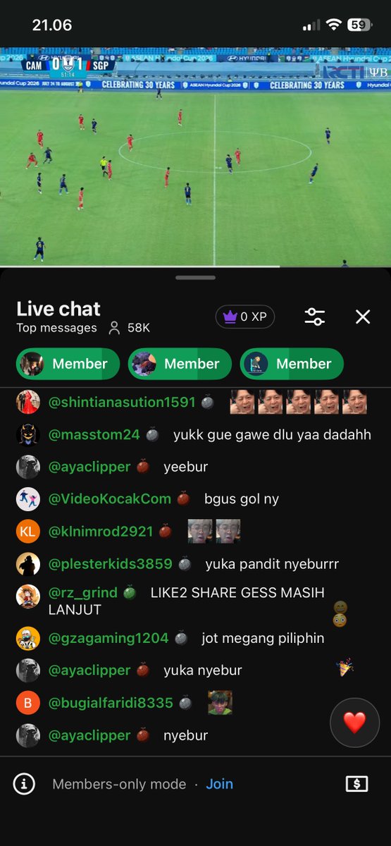 mildandaru's tweet photo. Channel youtube YB nyiarin AFF, sementara Hanif juga pegang license preseason tim Eropa.  

Makin ngeri perang dunia konten ini kejar kejarannya. 😄 https://t.co/IXqB22O5HE