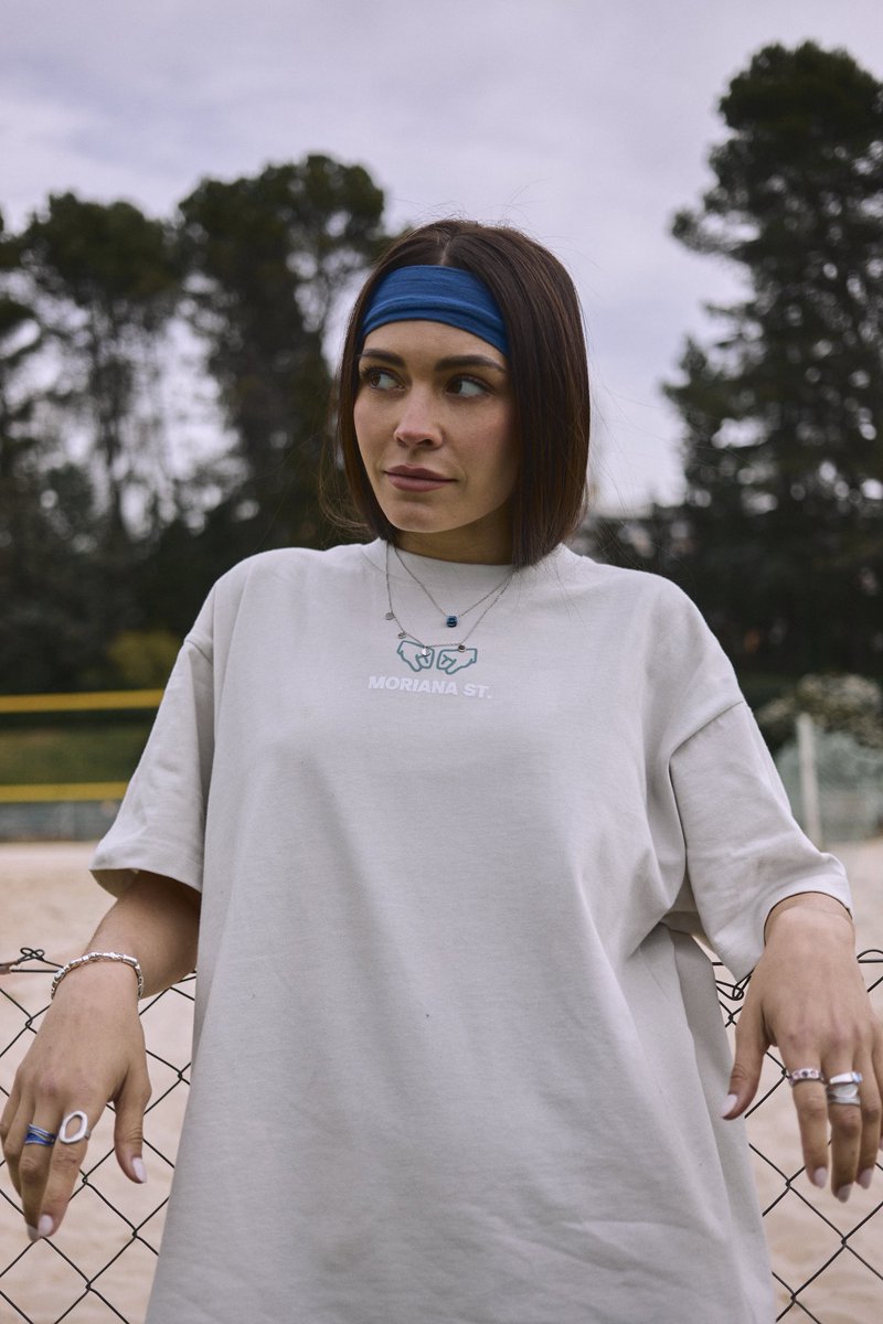 morianastudios_'s tweet photo. Summer 26 // Outfit inspo! 🏐
MS Most Grey Oversized 🤟🏻
Descubre más en https://t.co/uDU3O1jJ0q 🌐 https://t.co/8iothUufFv