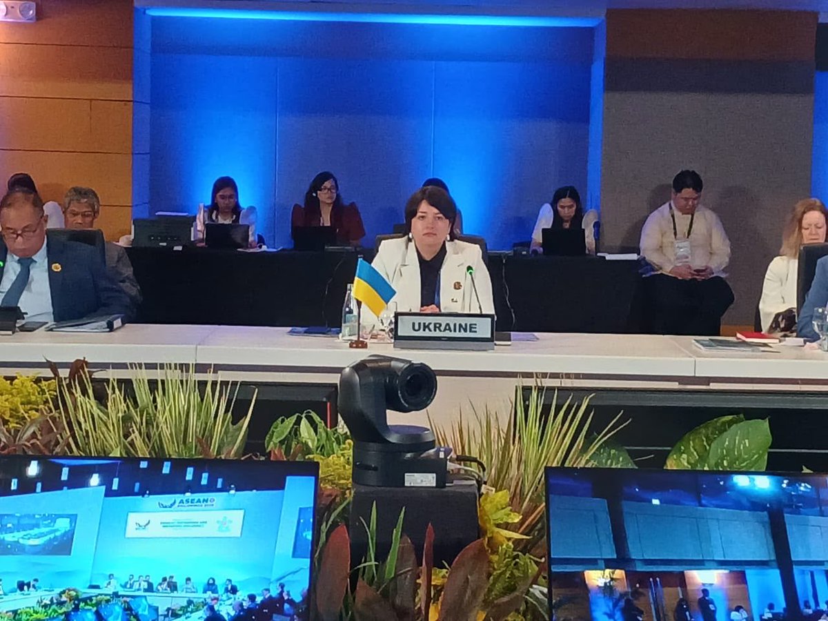 UKRinPH's tweet photo. At #TAC50 hosted by @DFAPHL, Ambassador Yuliia Fediv reaffirmed Ukraine’s commitment to sovereignty, territorial integrity &amp; peaceful settlement of disputes. Russia’s aggression violates the UN Charter and TAC. Ukraine seeks deeper practical cooperation with @ASEAN. https://t.co/TbnSy6gJIb