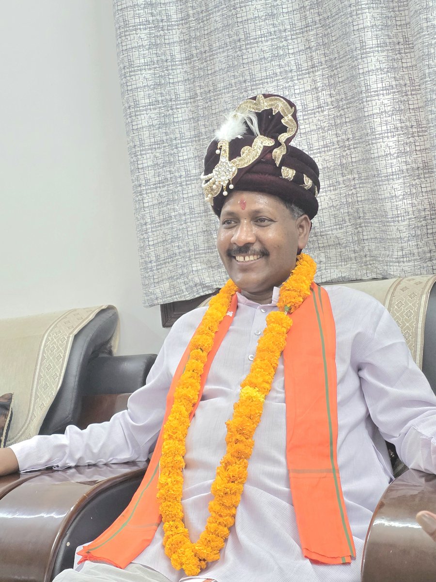 devkarsaheb's tweet photo. आज रायपुर स्थित श्री जगन्नाथ मंदिर में आयोजित पावन रथ यात्रा महोत्सव में भारतीय जनता पार्टी के प्रदेश संगठन महामंत्री श्री पवन साय जी के साथ सम्मिलित होकर भगवान श्री जगन्नाथ महाप्रभु के दर्शन एवं पूजन का सौभाग्य प्राप्त हुआ।

@PawanSaiBJP @BJP4CGState https://t.co/V7QrUYfYxC