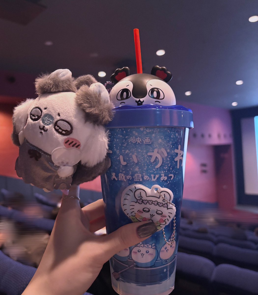 ymkymk_tr's tweet photo. 📍映画ちいかわ 人魚の島のひみつ

うさラップのシーンで1番笑ってた自信ある⚯
原作漫画だとピンとこなかった場面も映像だと分かりやすくてそういう部分も含めて面白かった🫧 https://t.co/sCDjFouEHL