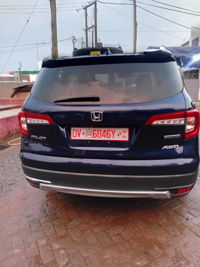 kojohcfc's tweet photo. @AngelAnon12 2020Honda pilot Touring, ¢580k

3.5L solid 
25k+ miles
Automatic
Keyless
Leathear seats
Reverse Camera 
Panoramic sunroof
Alloy rims
Infotainment 
Safety Package 
Solid suspension 
AC
 7 seater

Just buy and Drive

Location: Meetup AccraMall 
5K commission applies https://t.co/G0c5RJvbrr