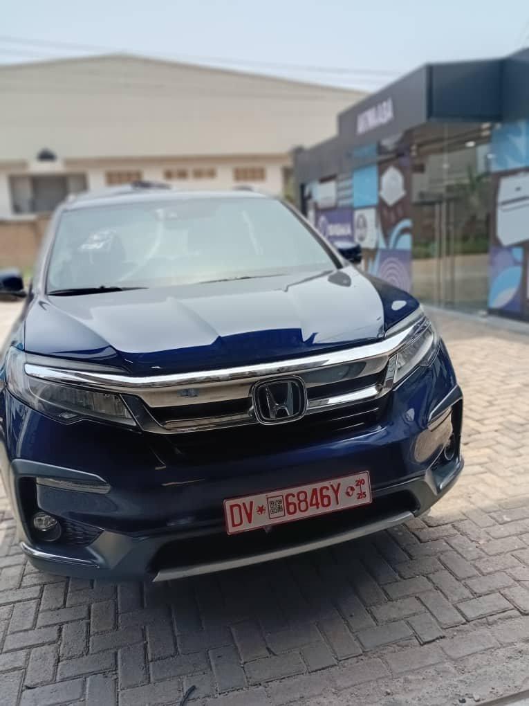 kojohcfc's tweet photo. @AngelAnon12 2020Honda pilot Touring, ¢580k

3.5L solid 
25k+ miles
Automatic
Keyless
Leathear seats
Reverse Camera 
Panoramic sunroof
Alloy rims
Infotainment 
Safety Package 
Solid suspension 
AC
 7 seater

Just buy and Drive

Location: Meetup AccraMall 
5K commission applies https://t.co/G0c5RJvbrr