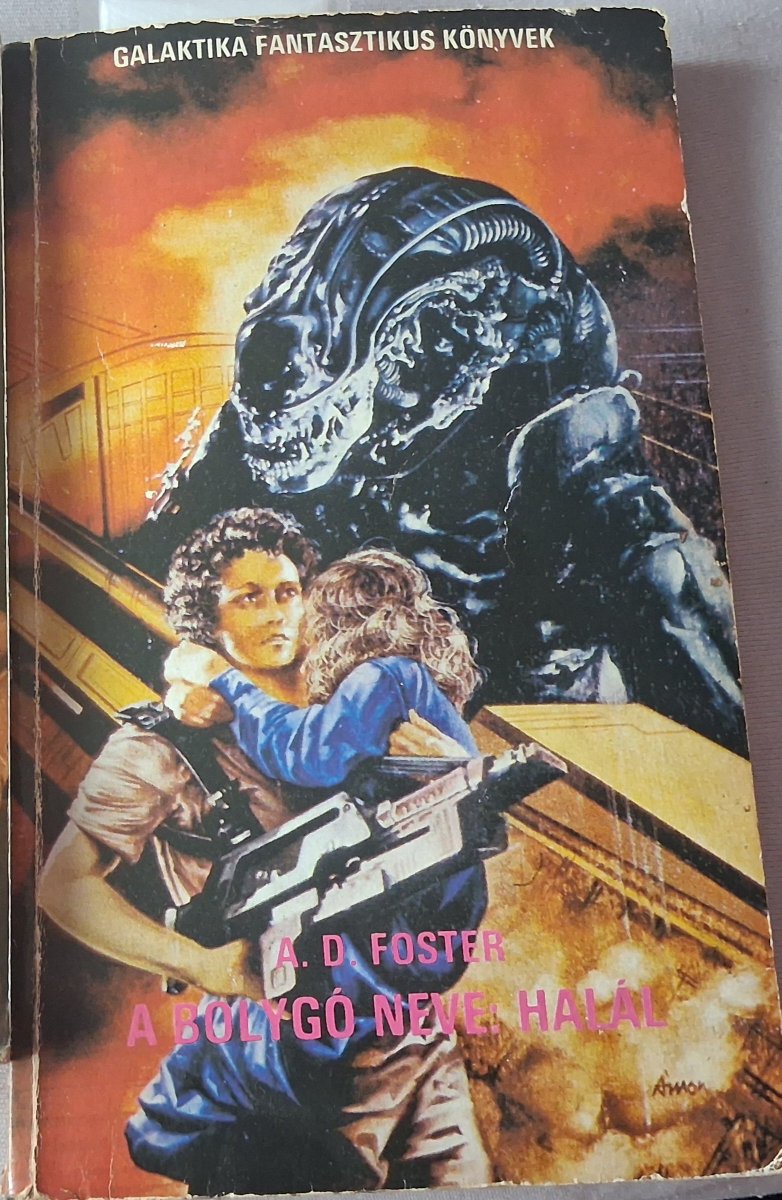 AgnesCseres's tweet photo. @AvPOdysseyDB Bishop’s already analyzed the samples, now it’s my turn. 🔬
​Weekend read: Aliens by Alan Dean Foster. 🛸📚
​#Alien #Aliens #AlanDeanFoster #SciFiReads https://t.co/rIw02mQGw6