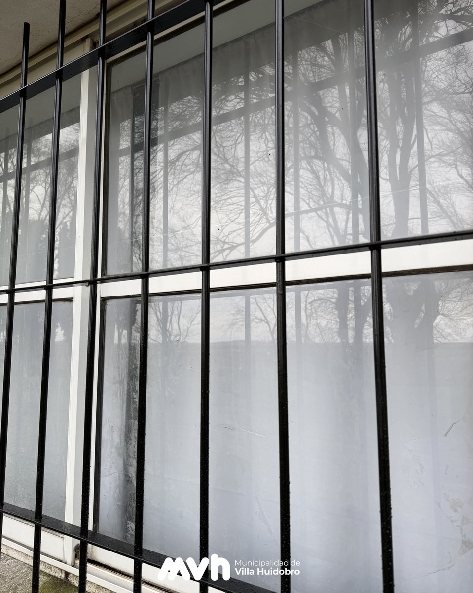 MuniVHuidobro's tweet photo. Cuidando nuestras instituciones ✨

Colocamos rejas de seguridad en las ventanas de la Granja Jesús Porto, con el objetivo de reforzar la protección de las instalaciones y brindar mayor seguridad a toda la comunidad educativa 🙌🏽

#UnGobiernoQueNosUne
#GestiónEnzoQuiroga https://t.co/R6DwCfDCRm
