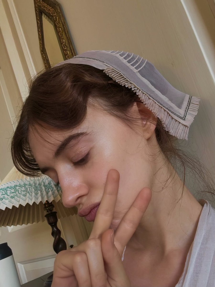 bestofdaisyjej's tweet photo. Daisy Edgar-Jones via Instagram https://t.co/CQjBgvAKx3