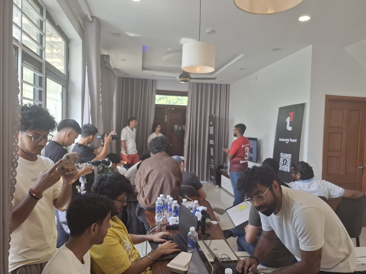 houyaoi's tweet photo. Today's biggest takeaway was seeing how quickly an Avalanche L1 can go from idea to deployment.

Huge thanks to @j_park_avalabs for the practical walkthrough of @AvaCloud and the great Q&A. Definitely left with a much clearer picture of how the @avax ecosystem is evolving.

Excited to build alongside @AvaxTeam1 🔺