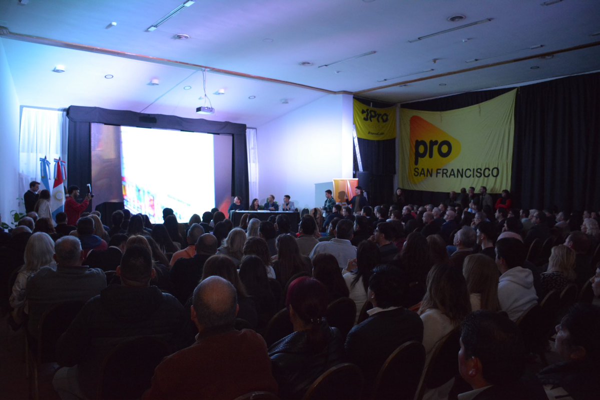 fflorcordoba's tweet photo. Sos una locura PRO Córdoba! 💛🚀

Nuevas autoridades 2026-2030 https://t.co/3xJwUDG9d7