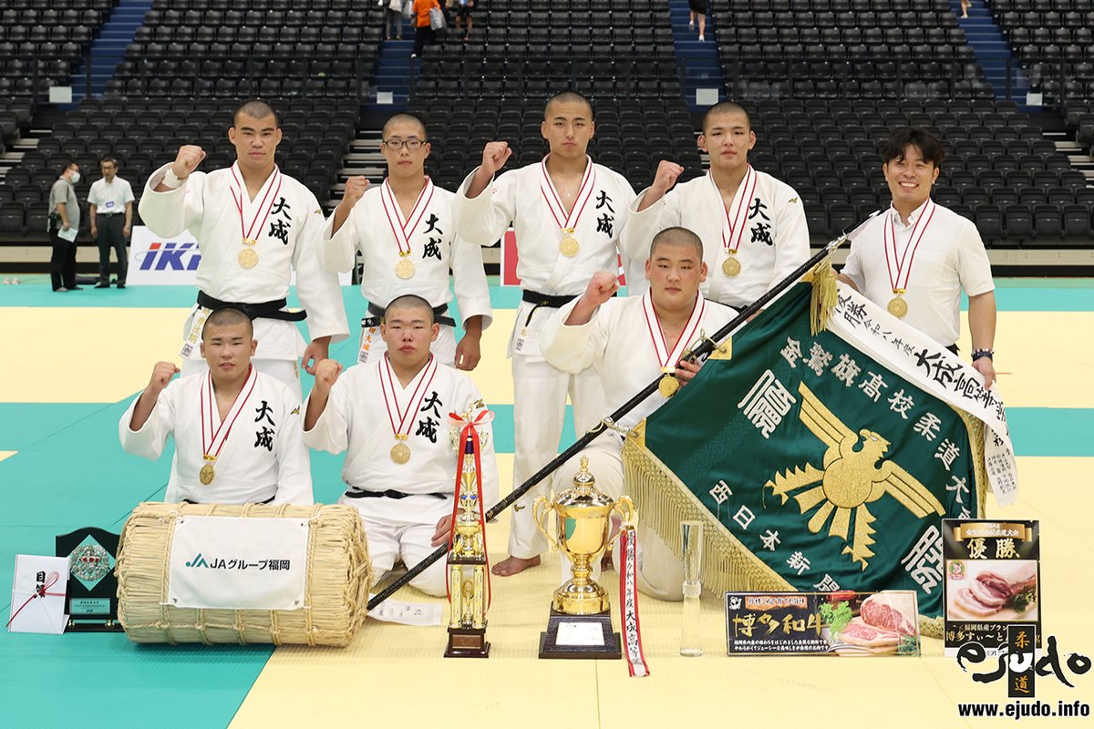 eJudo's tweet photo. 男子試合結果／第98回金鷲旗高校柔道大会
https://t.co/Eh1KMXn0nt
#2026金鷲旗 #柔道 #Judo https://t.co/2IzM6GIu55