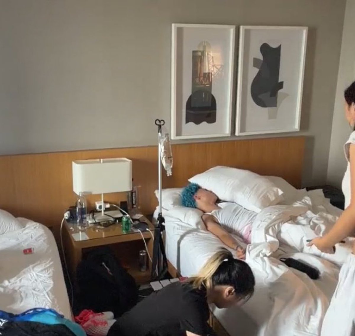 zieglerk709's tweet photo. I just know Azzi’s in same situation rn😭 https://t.co/75MPV8LUYK