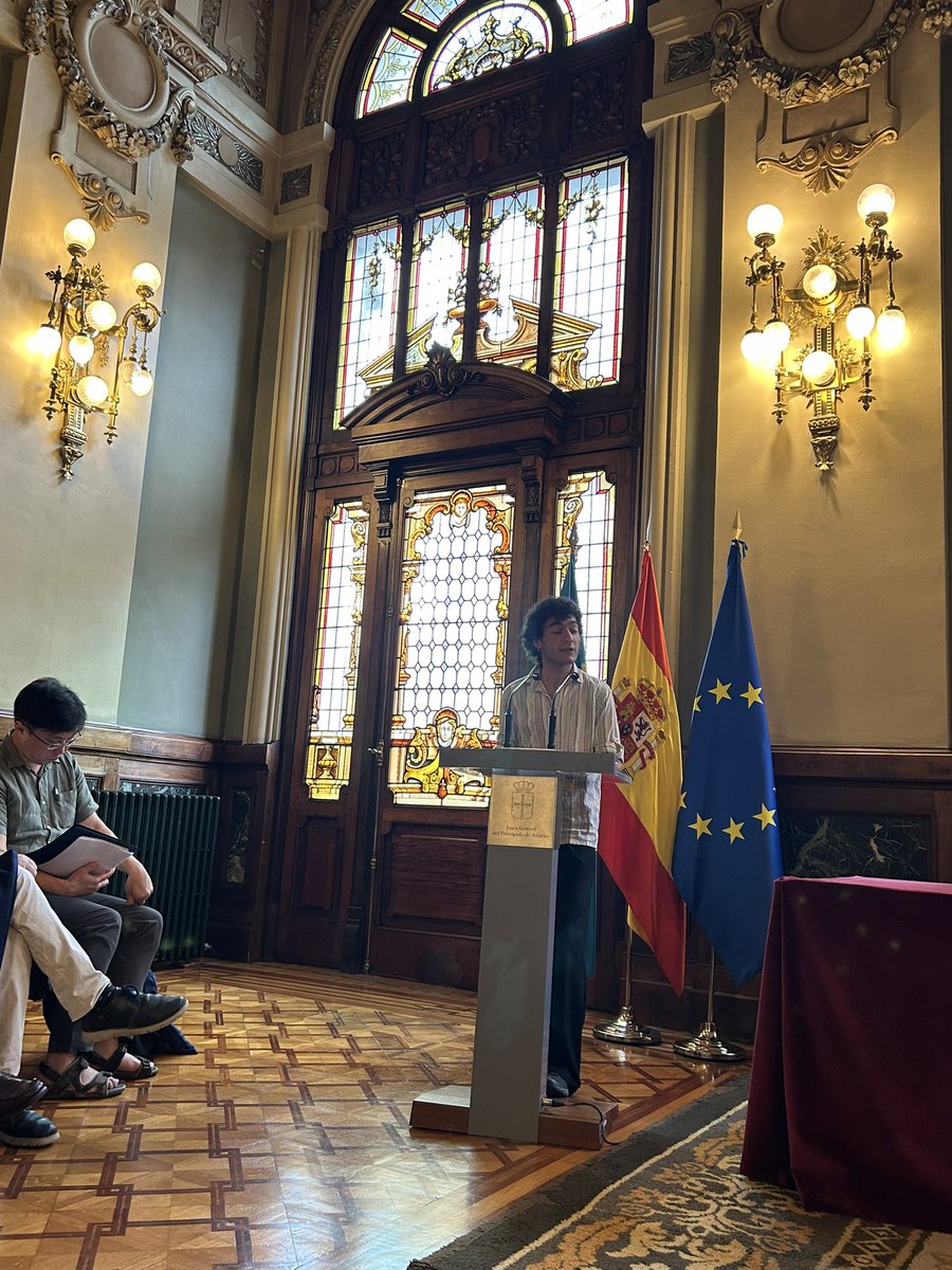 IniciativaxAst's tweet photo. 🔵 Iniciativa pol Asturianu forma parte d’ella dende 2015.

👉🏻 Los representantes d’#ALCEM volvieron a reclamar la puesta en marcha de midíes que garanticen el futuru del #asturianu y la declaración de la #oficialidá https://t.co/mdL5ZNwWsn