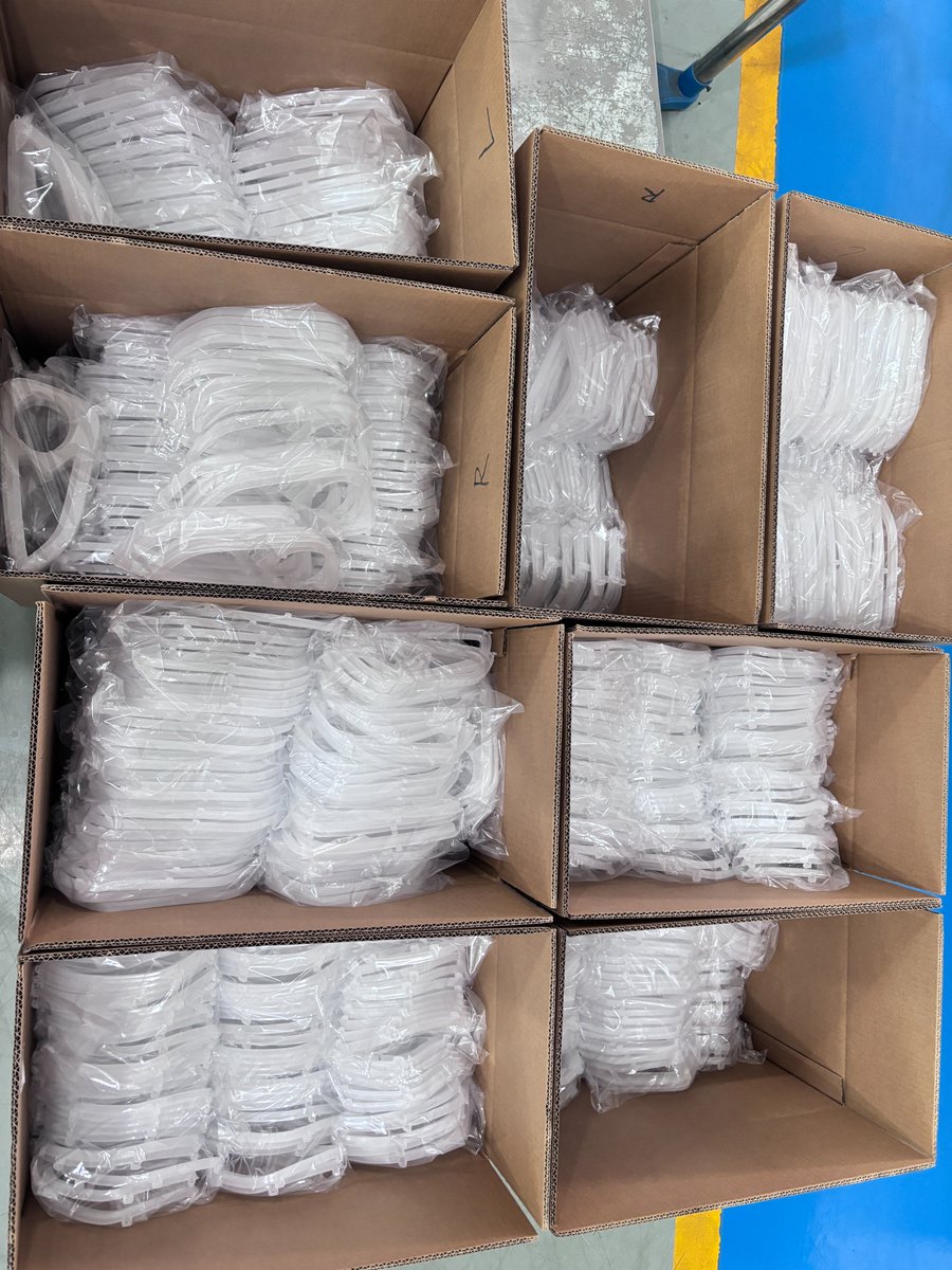 PPPeggyL's tweet photo. There's something satisfying about seeing a box full of freshly finished parts. 🤍

Each one started as an idea. Now they're one step closer to becoming a finished product.

That's what we enjoy most—bringing designs to life. https://t.co/vCt3iFy0CO