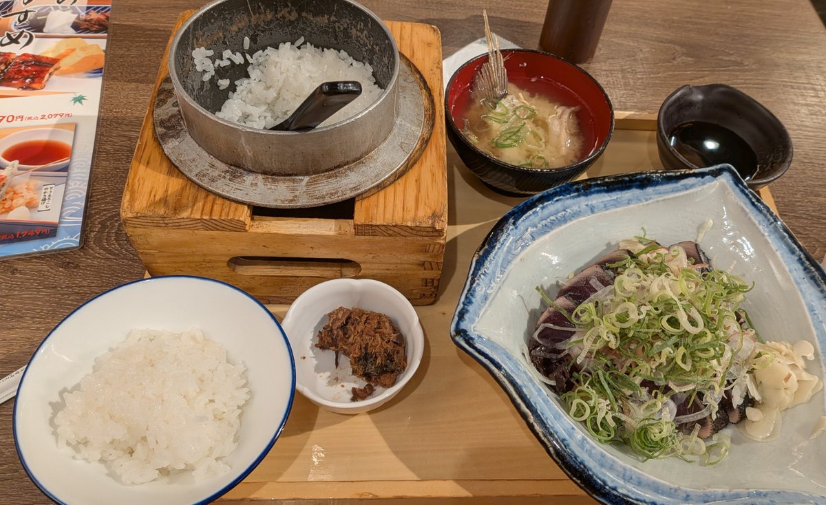 mausabo's tweet photo. ちいかわ映画見についでに食楽しみました https://t.co/3y0ZQ5ZjcK