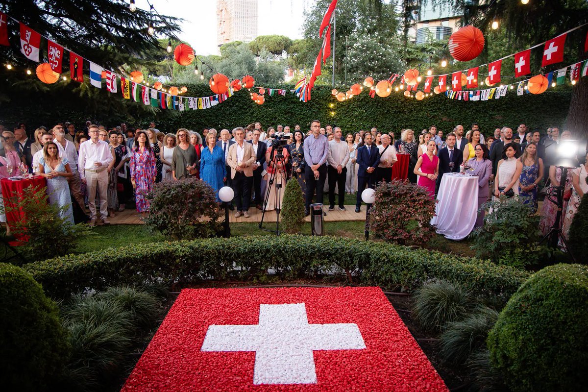 swissaal's tweet photo. As a proud sponsor of this year's celebration, the Swiss-Albanian Chamber of Commerce (SWISSA) was honoured to support an event that welcomed more than 250 representatives from the business community, institutions, diplomatic corps, partners, and friends of Switzerland. https://t.co/Vg92qa8i4r