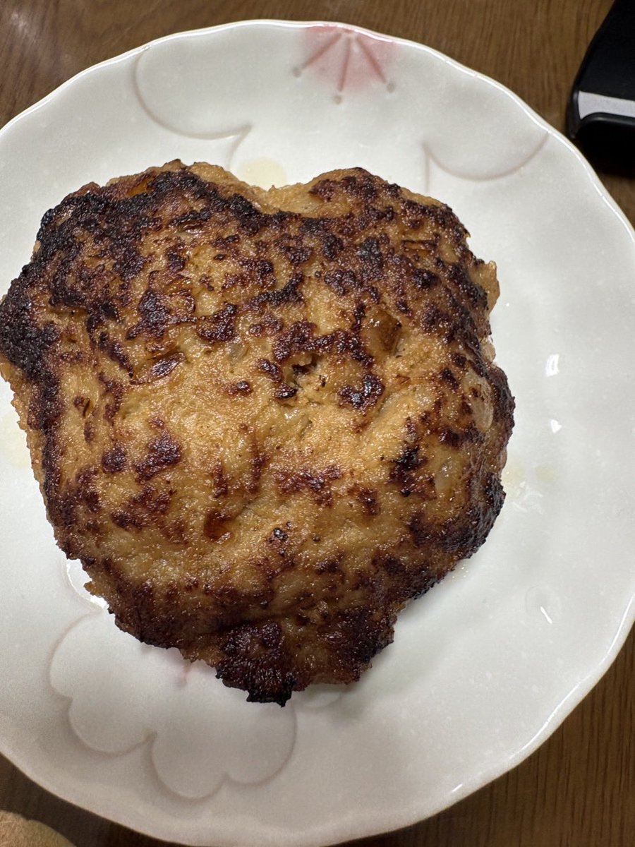 sana392367's tweet photo. おつさな⭐️
昨日はミラボム💣のレッスン🎶
今日はハンバーグを自分で作ったよ😋ふわふわで美味しかった
パパには和風にしてあげた✌️
ガリガリ君食べたら当たった🙌
日曜日は五反田にて2Live🎶
みんなに会えるの楽しみ🩵🩷
#Rockets #ミラボム
#sana #NEA https://t.co/z1uP3eL3lT
