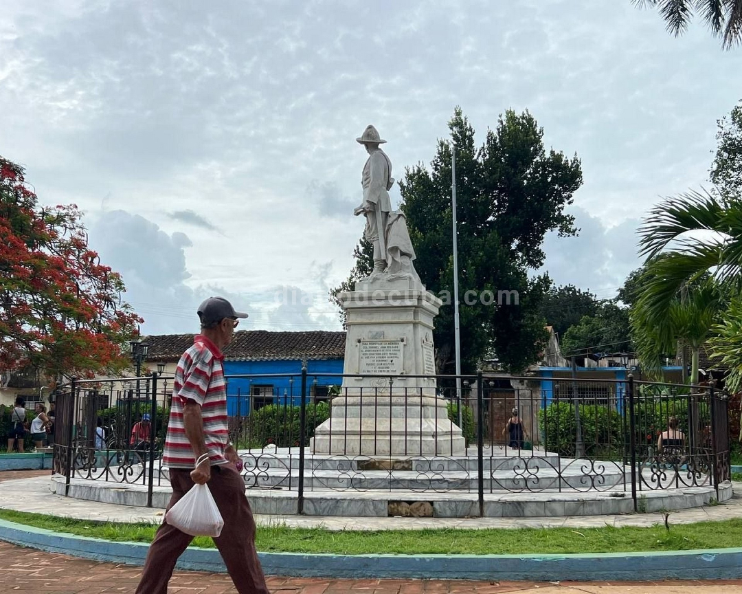 diariodecuba's tweet photo. FOTOS DE #CUBA: Panorama en #SantiagoDeLasVegas, #LaHabana.
#BuenosDías, a pesar de la dictadura.
Te esperamos en #DiarioDeCuba: https://t.co/jVzDM4Fja5
📸: DDC, julio de 2026 https://t.co/oHcVkMpn1D