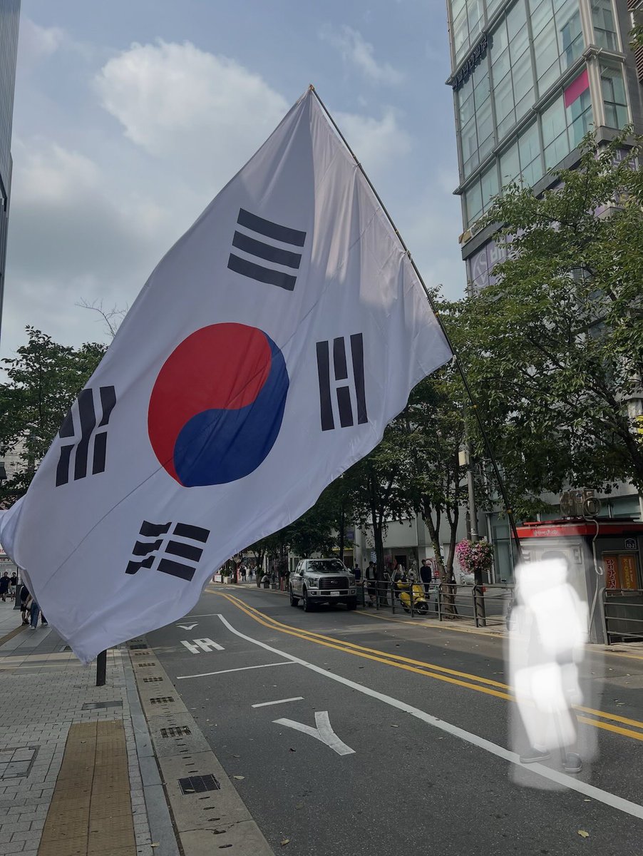 dogewhddls's tweet photo. @mongmongman0410 멸공🇰🇷 https://t.co/SxQSeDFzvH