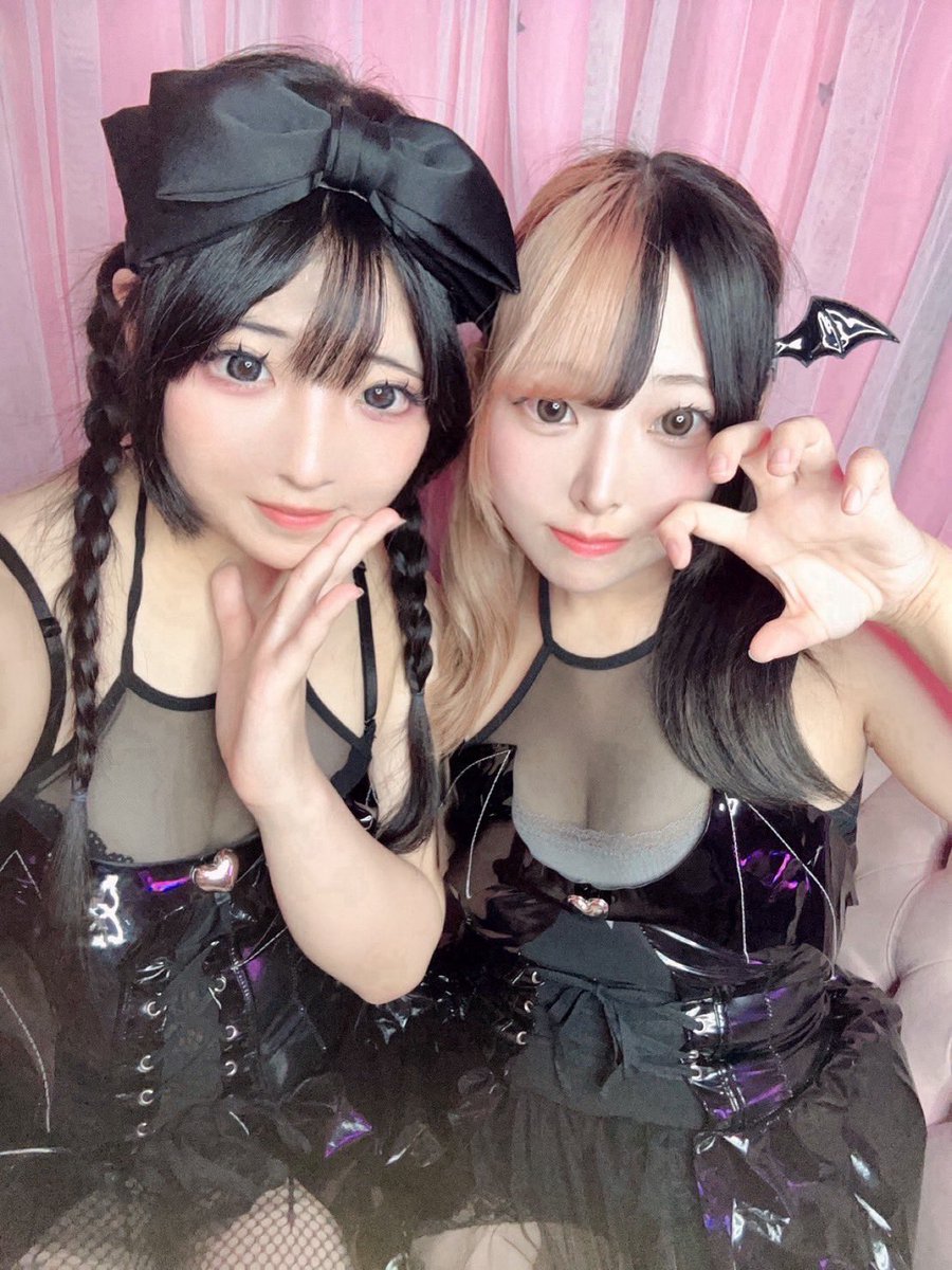 moon_utane's tweet photo. うたね18時〜 お待ちしてます！
てぃあちゃんとお揃いサキュバス😈

@moon_kumamoto 

 #熊本  #コンカフェ  #熊本コンカフェ  #パジャマ  #パジャマ女子  #コンカフェ好きな人と繋がりたい  #サキュバス https://t.co/CxDsVHzKr6