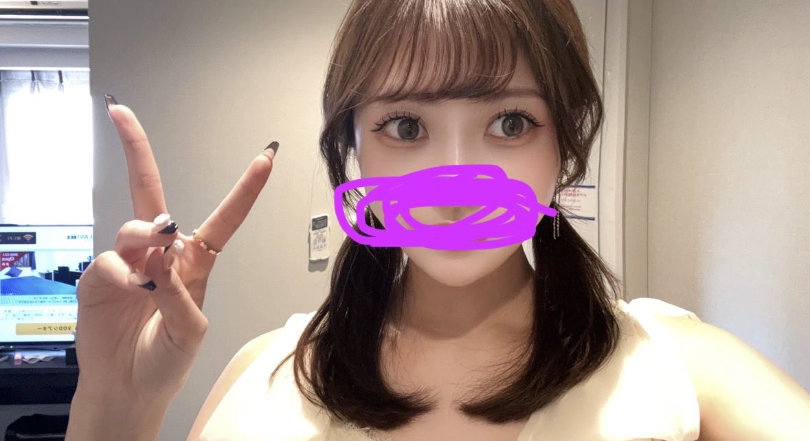itorinrin2626's tweet photo. 世界平和にな〜れ💫
今日もまってましゅ^_^♡

#ハイスクールナナプラザ
#新宿 #歌舞伎町
#キャバクラ #制服 #推し
#キャバ嬢　#アイドル #コンカフェ https://t.co/wC5Lu9450y