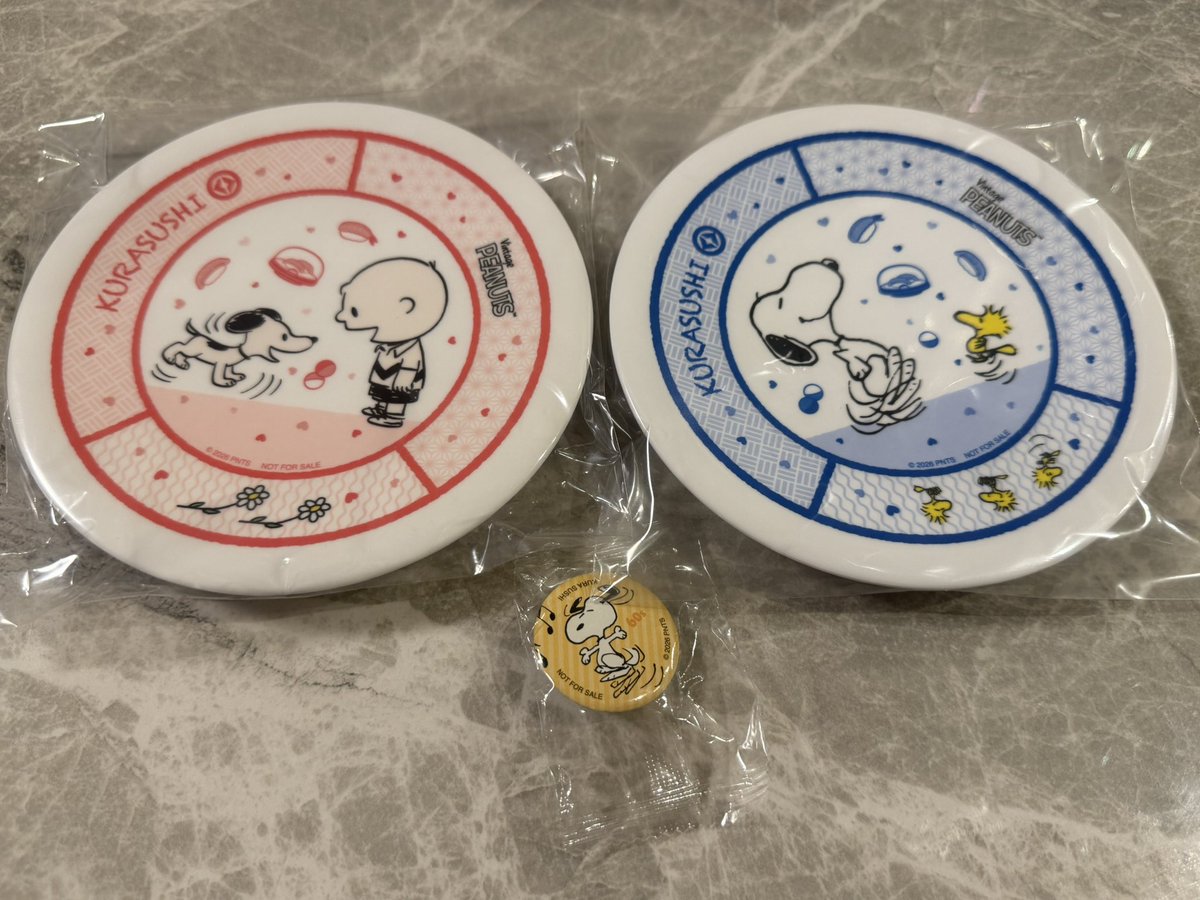 TA_AYA_1002's tweet photo. くら寿司✖︎PEANUTS行ってきた！
6000円にすらならなくて
テイクアウトしてお皿2枚げっと！ https://t.co/CufA3BdNAj