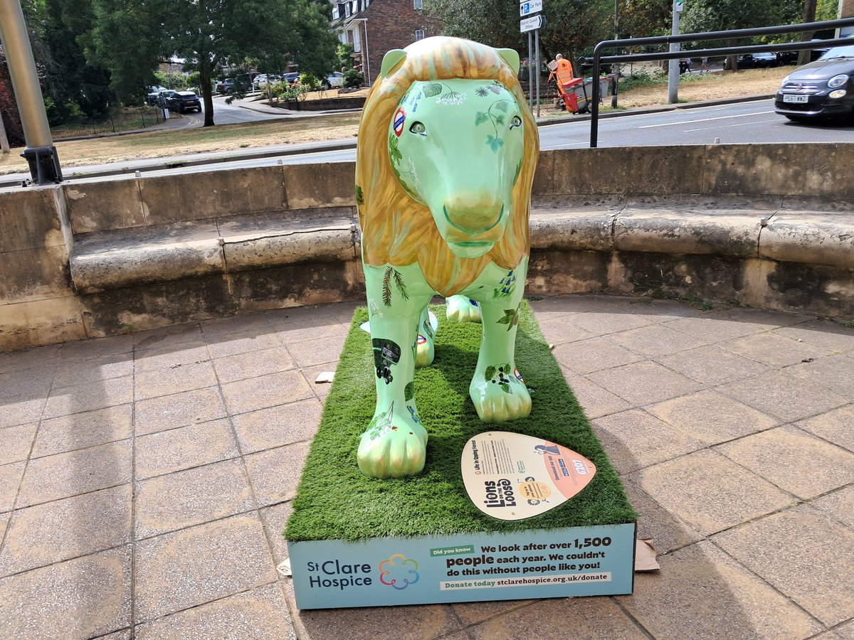 CaseyJonesA4's tweet photo. When Mum was out shopping this morning  she found a Lion outside the Civic office.@FredTedOlga https://t.co/QH9xascdwr