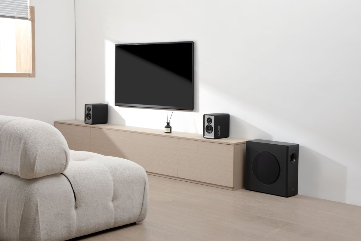 EdifierNA's tweet photo. You don't have to turn everything up to get bigger sound. The EDIFIER T5S adds the low-end depth your speakers have been missing, making music, movies, and games feel fuller and more immersive. 

#EDIFIER #T5S #Subwoofer #HomeAudio #Bass https://t.co/AqS9o14HUY