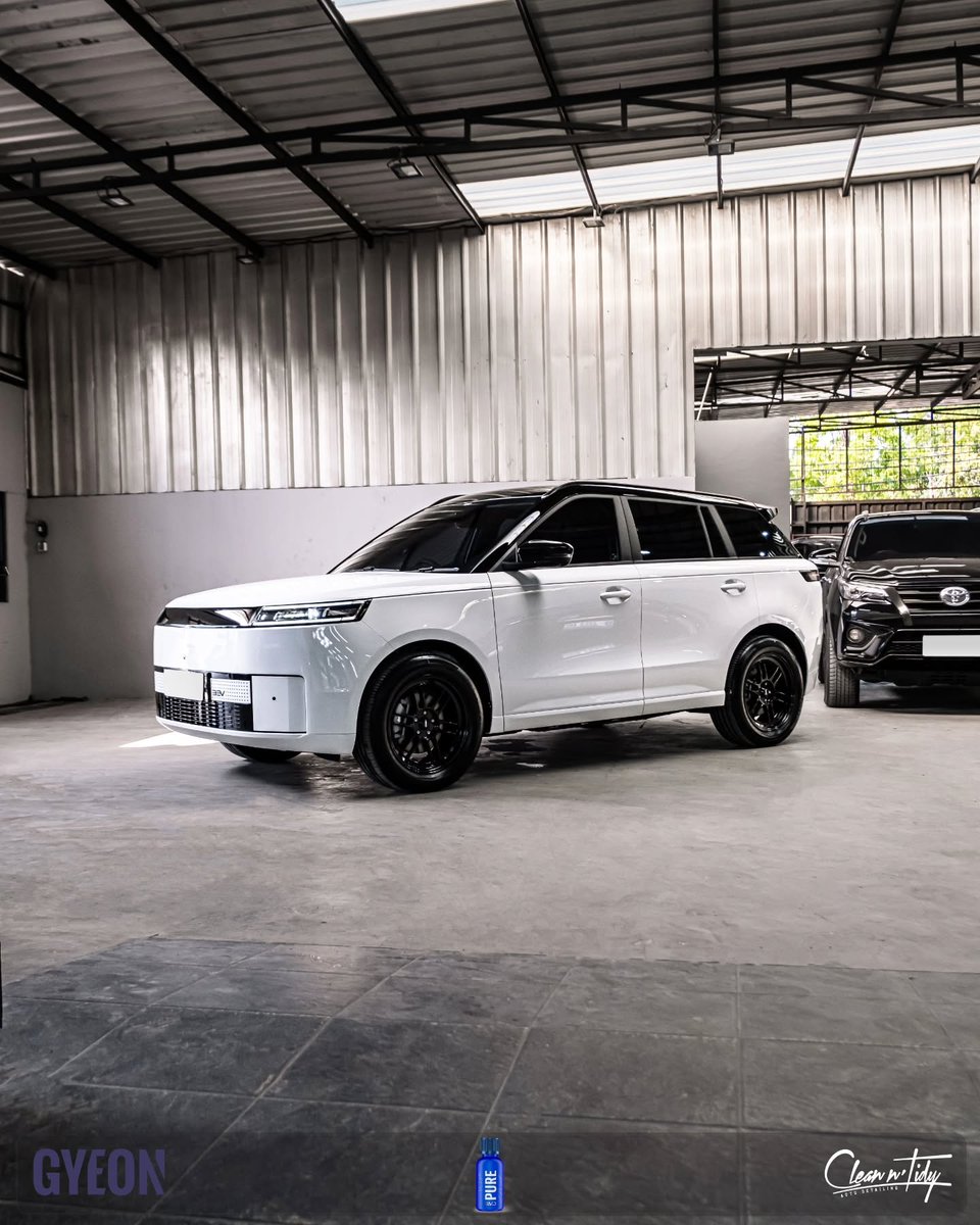 JulianJaecoo's tweet photo. JAECOO J5 EV menghadirkan pengalaman berkendara yang lebih senyap, lebih hemat, dan lebih modern.
Kenapa memilih J5 EV?
✅ 100% mobil listrik tanpa emisi ⚡ Fast Charging 🛡️ Fitur keselamatan modern ✨ Interior premium &amp; nyaman 🔋 Garansi baterai resmi 🔧 Perawatan lebih mudah https://t.co/nyfUMF9rGc