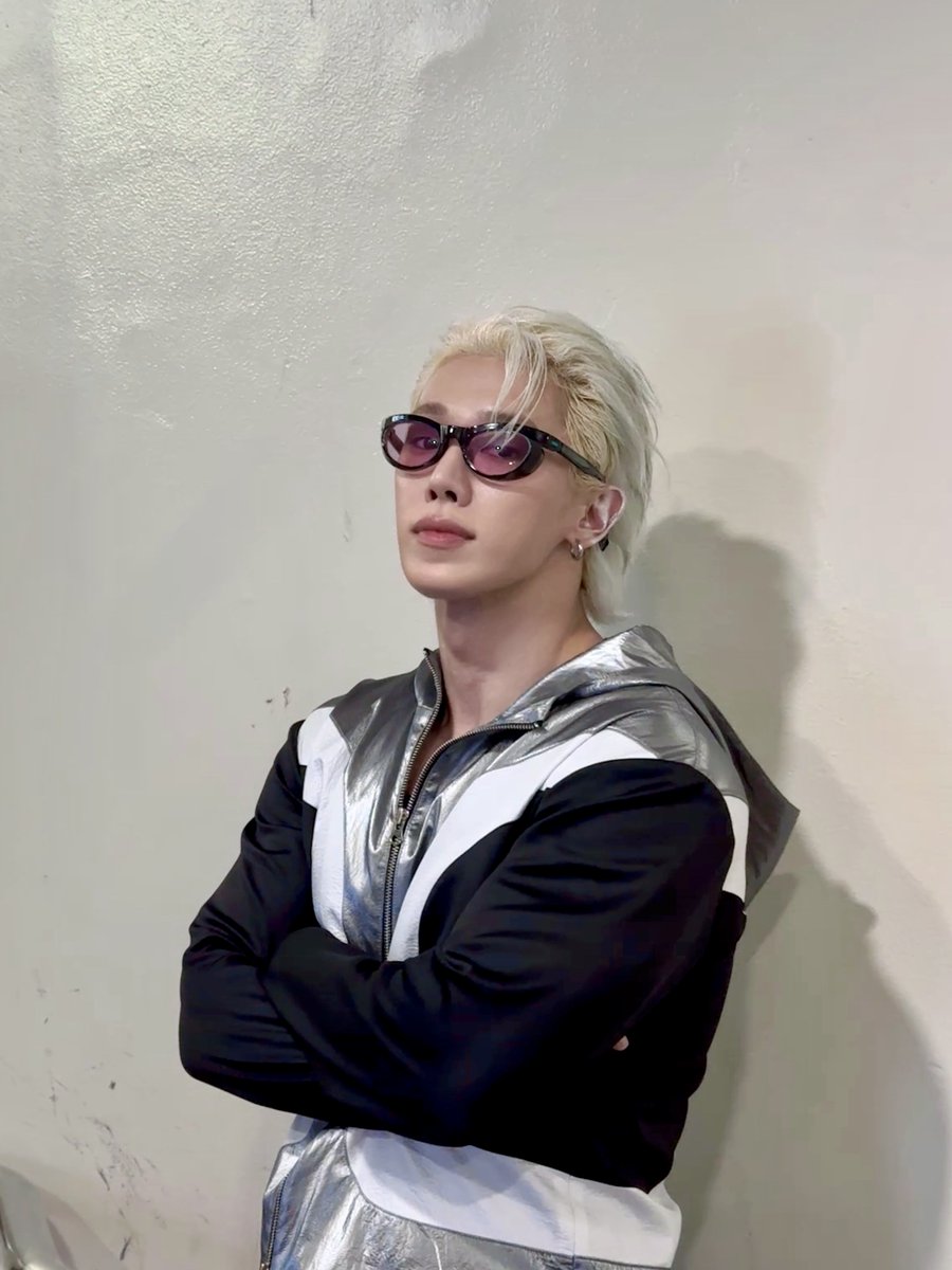 official__wonho's tweet photo. [📸]
260724 KBS2 #뮤직뱅크

#WONHO #원호
#CORE
#DontWakeMeUp https://t.co/aOgwwUK9ky