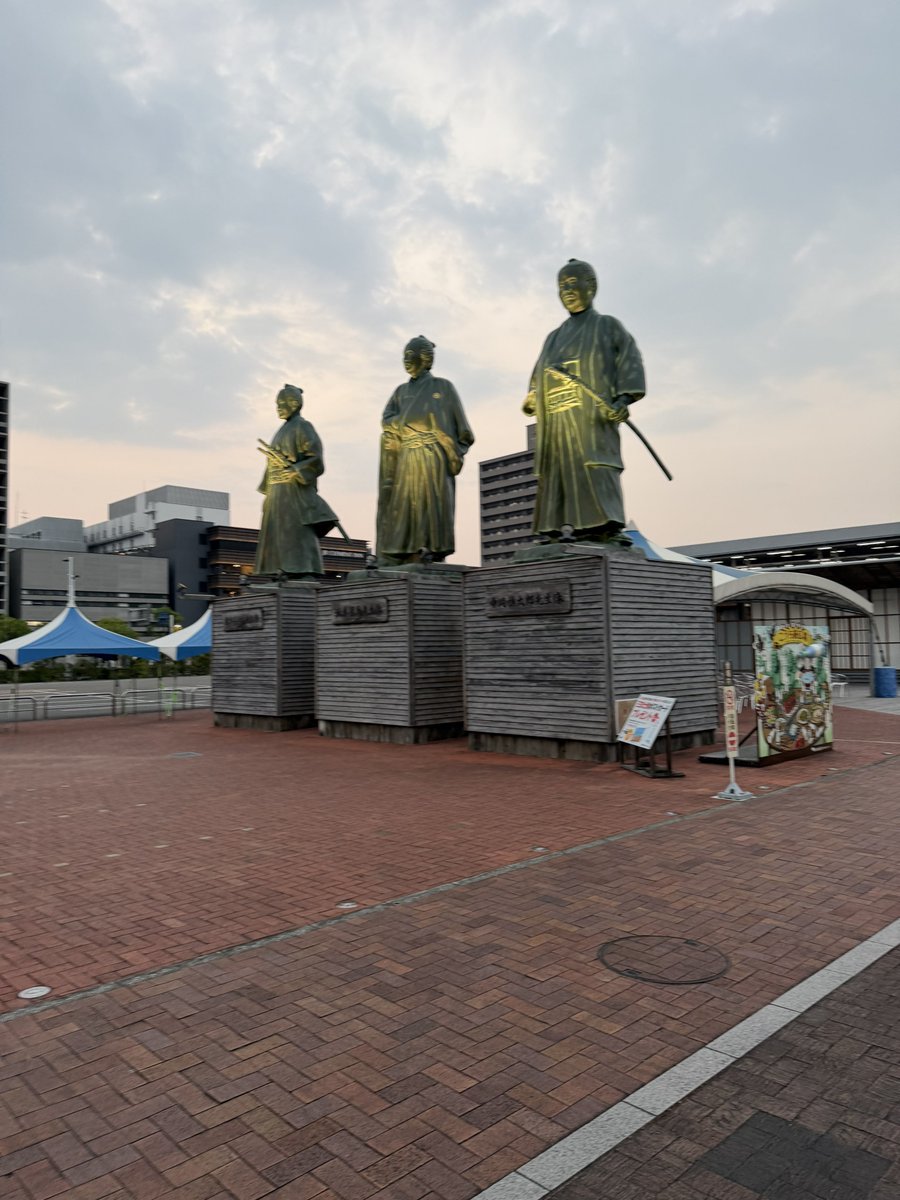 kuri_pon's tweet photo. 高知駅も久しぶりに。。 https://t.co/hDgCLuKrQt
