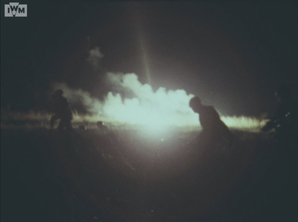 AquilaTrenta's tweet photo. @I_W_M 76.🎥Night Marksmanship (1978)
#WarTrainingFilms #MilitaryHistory #BritishArmy #NightOperations #Marksmanship #ColdWar
Classic late-1970s BOAR-era training film from the @I_W_M archives focusing on the critical skill of engaging targets effectively after dark. https://t.co/TV23U4B1TG