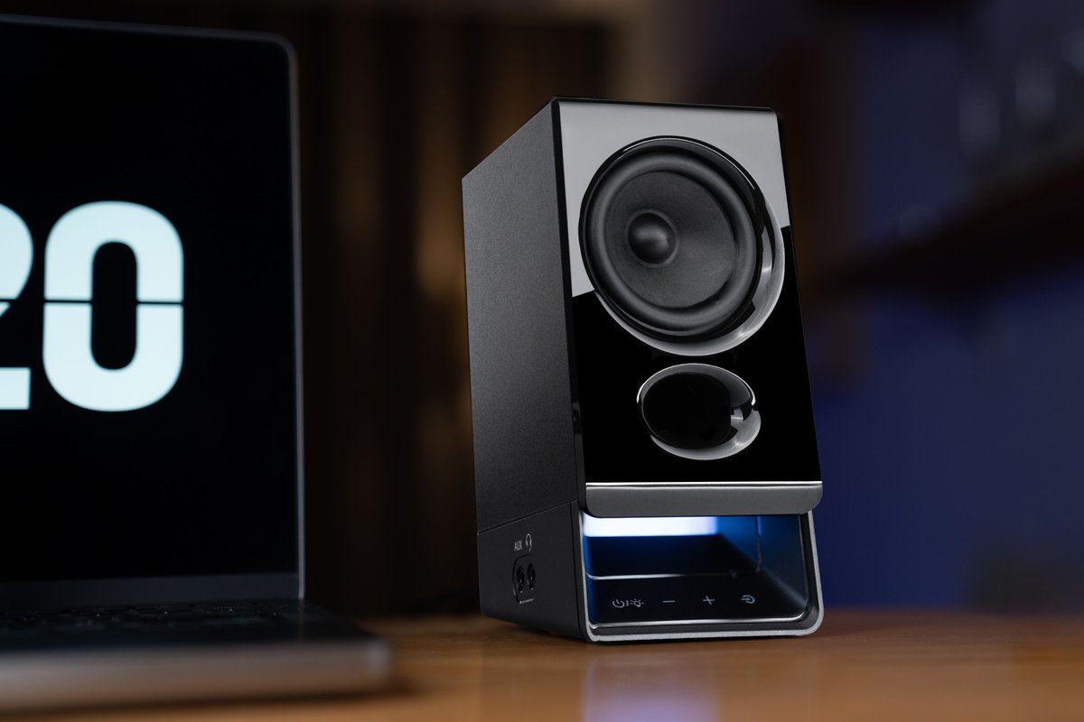 EdifierNA's tweet photo. Built for compact setups, the R20BT is perfect for small spaces. Featuring Bluetooth connectivity and USB-powered opertion, the minimalistic style is perfect for everyday listening. 

Available at Best Buy in stores in September. 

#EDIFIER #R20BT #Speakers #Bluetooth #Explore https://t.co/ksZuROJAQl
