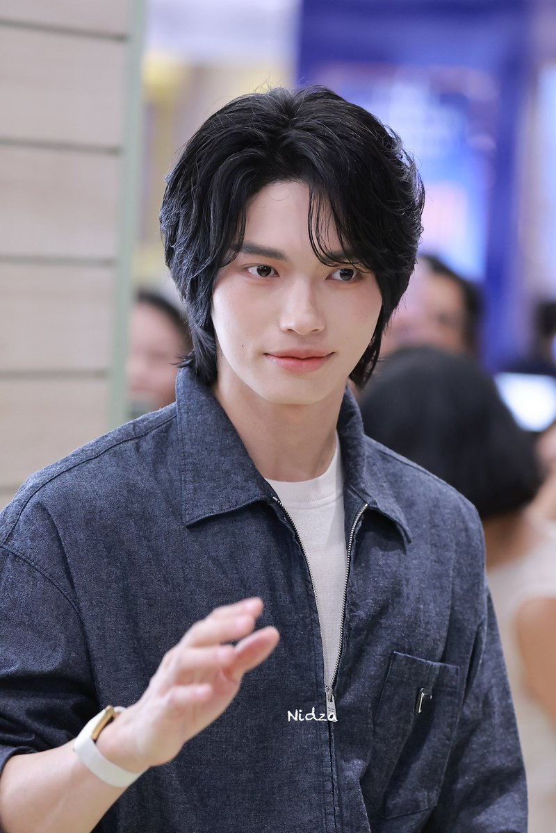 NIDZA7822's tweet photo. น่ารัก ☺️

PRADA BEAUTY SUMMER X WIN

#winmetawin
#PradaBeautyxWin
#PradaBeauty
#PradaMakeup
#PradaFragances https://t.co/46DpR3rd3S