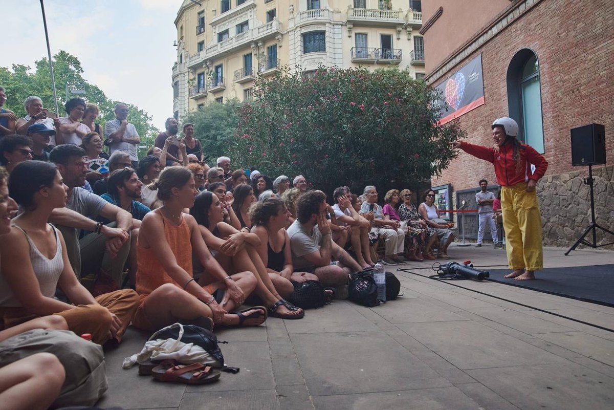 quesoni's tweet photo. Gràcies a #RelleuCultural, als centres cívics de l'Eixample i a totes les artistes que han participat del Festival #Tangent26

Us deixem un tastet d'imatges de @quimet78 d'alguns dels espectacles. https://t.co/tKLobr87mp