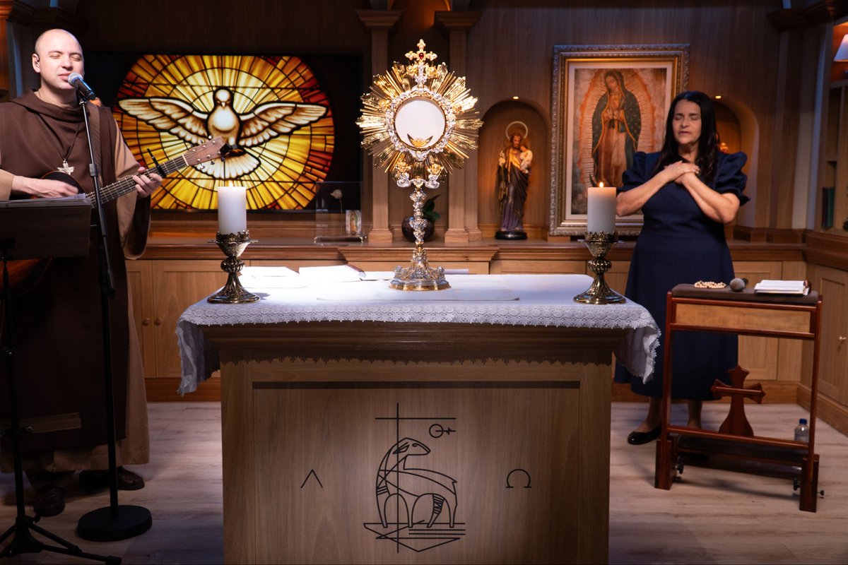 FreiGilsonCMES's tweet photo. Que alegria rezar o Santo Rosário com você em mais uma sexta-feira! 🙏

Foi maravilhoso! O meu coração se alegra por rezar com vocês, a nossa família de oração, mais uma vez.

Até sexta-feira que vem, se Deus quiser!

Agora me conta aqui nos comentários: qual foi o momento que mais te marcou no Rosário de hoje?