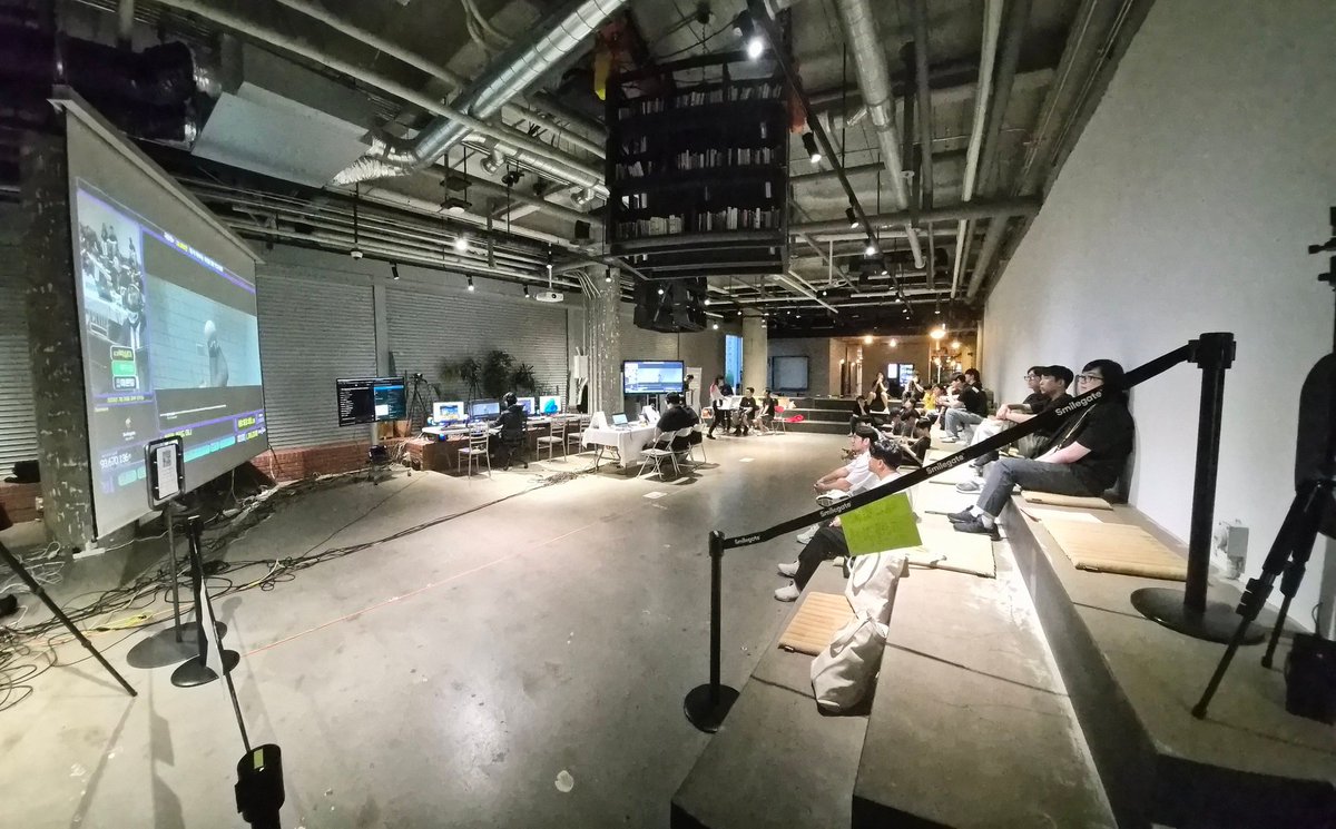 SuperSpeedrun's tweet photo. 슈퍼 스피드런 마라톤 라이트가 시작되었습니다!
온라인으로도 오프라인으로도 시청 가능하니 많은 관심 부탁드립니다!
https://t.co/IalzFgvnWE https://t.co/qTHq4NjXOp
