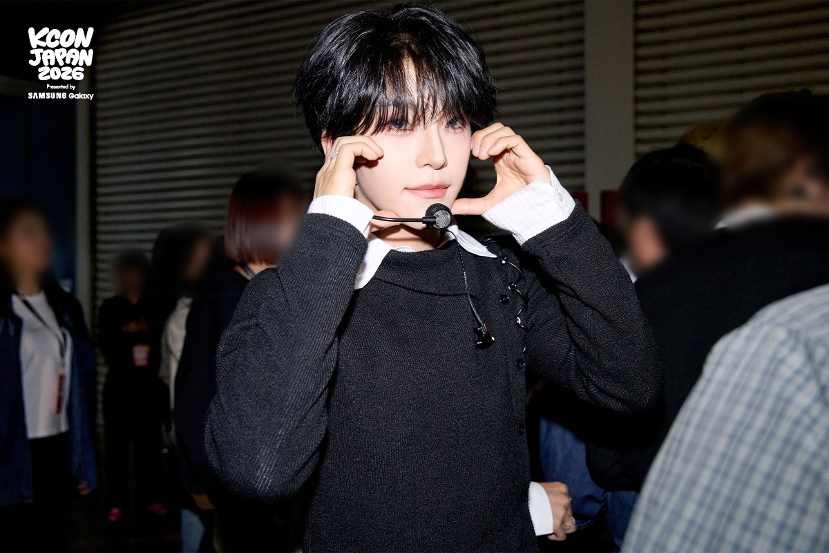 kconjapan's tweet photo. [#KCONJAPAN2026] PHOTO DUMP : BACKSTAGE

POV: You somehow got backstage at KCON. 
Random moments, favorite memories, and everything in between!

📸 #ALPHADRIVEONE 

*𝘈𝘭𝘭 𝘤𝘰𝘯𝘵𝘦𝘯𝘵 𝘢𝘳𝘦 𝘳𝘶𝘯 𝘢𝘤𝘤𝘰𝘳𝘥𝘪𝘯𝘨 𝘵𝘰 𝘢𝘳𝘵𝘪𝘴𝘵 𝘢𝘯𝘥 𝘰𝘯-𝘴𝘪𝘵𝘦 𝘤𝘰𝘯𝘥𝘪𝘵𝘪𝘰𝘯𝘴.

-
KCON JAPAN 2026 
MAY 8-10 
Makuhari Messe 

Let's #KCON