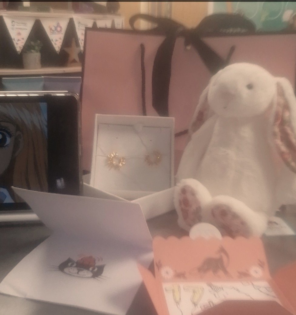 Cher_Eyes's tweet photo. My friends bought her for me for my 17th birthday! Her name is Juniper and she's basically Boycott friendly NewJeans Merch (Reminds me of a prettier Bernice~ 😏) 

#Bunny_Week
#NewJeans_4th_Anniversary
#NewJeans_Week
#NJS_D2 https://t.co/d8OH5r96Ot