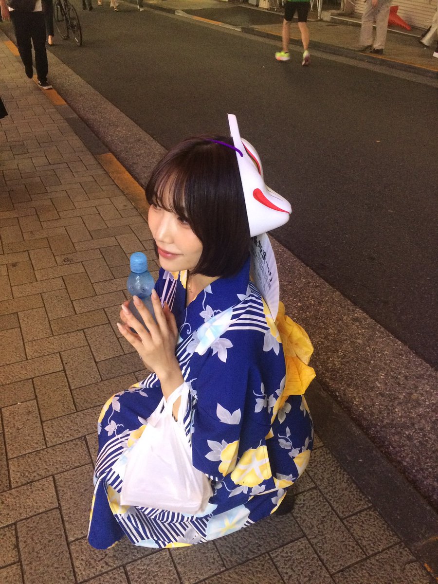 shinoeep's tweet photo. 夏のせいにして抜け出そ https://t.co/6WpiYoGPrG