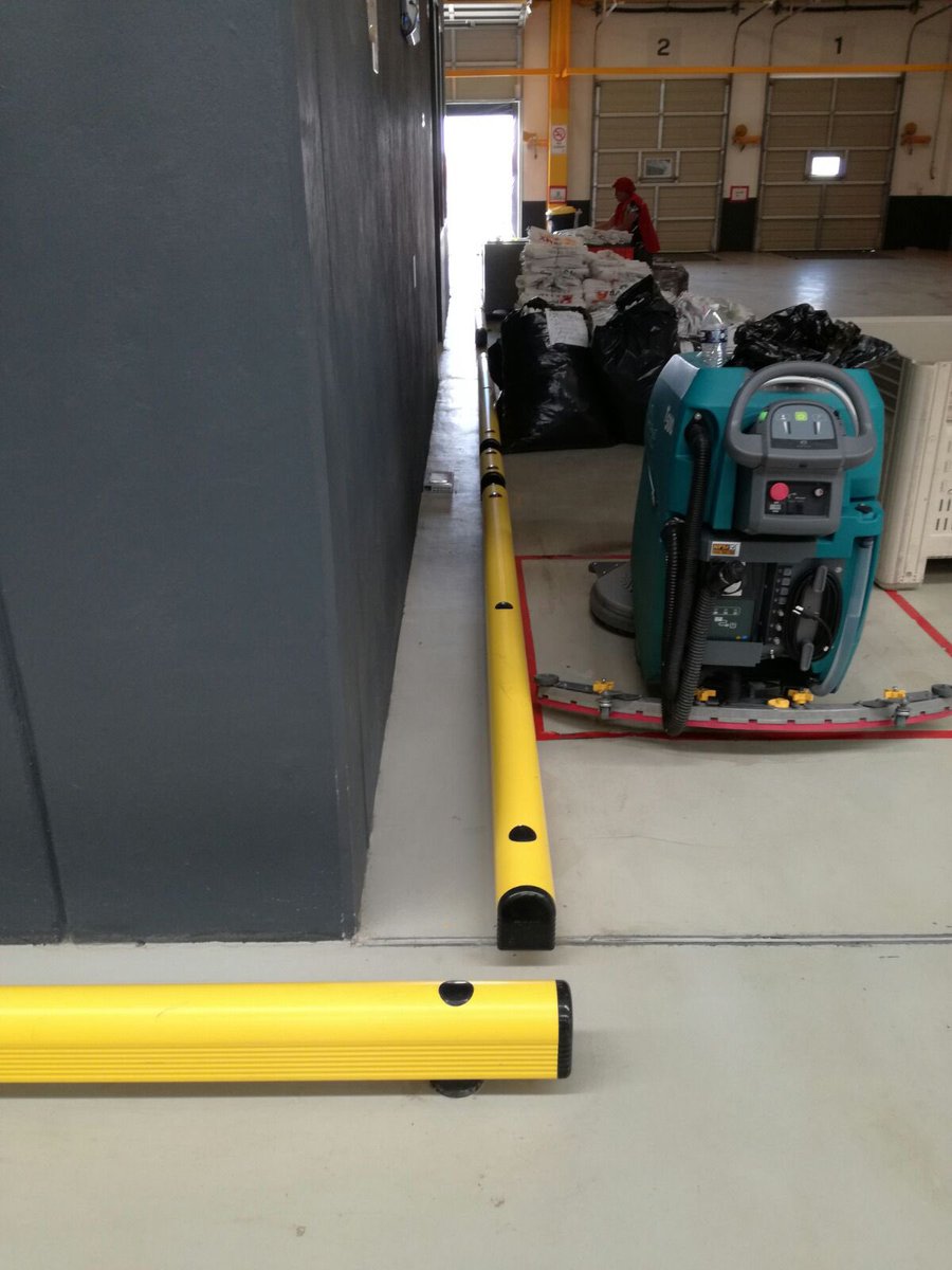 equiptowork's tweet photo. Low Level Guard Rails. Fuss free warehouse, factory and machine area protection products for ground level situations. Varied range of standard lengths and custom sizes to select from. The Guard Rails with Reflex Technology for ultimate impact protection #guard #rail #products https://t.co/2TXwsvLxxM