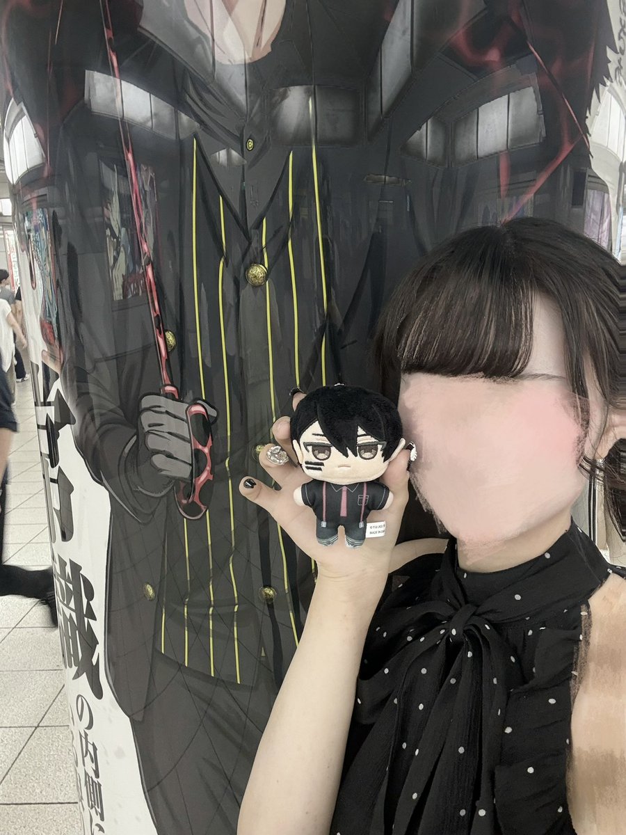 py0ns2_'s tweet photo. 桃源暗鬼の池袋広告会いに行ってきた🪄︎︎
友達が反射しないように頑張って撮ってくれたꌩ-ꌩ💘💫 https://t.co/A8oZjYIoPN