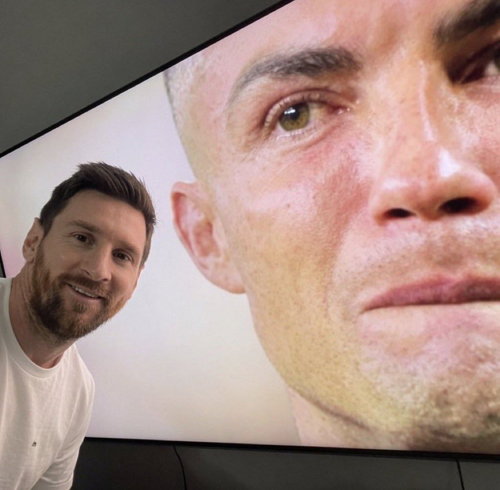 Barca2011's tweet photo. @UTDYman Cryyyyyyyyyyy harder 😭😭😭😭😂😂🤣🤣🤣🤣🤣🤣 Suiiiiiiiiiiiiiiiiiiiiiii https://t.co/JrVfDMaA6T