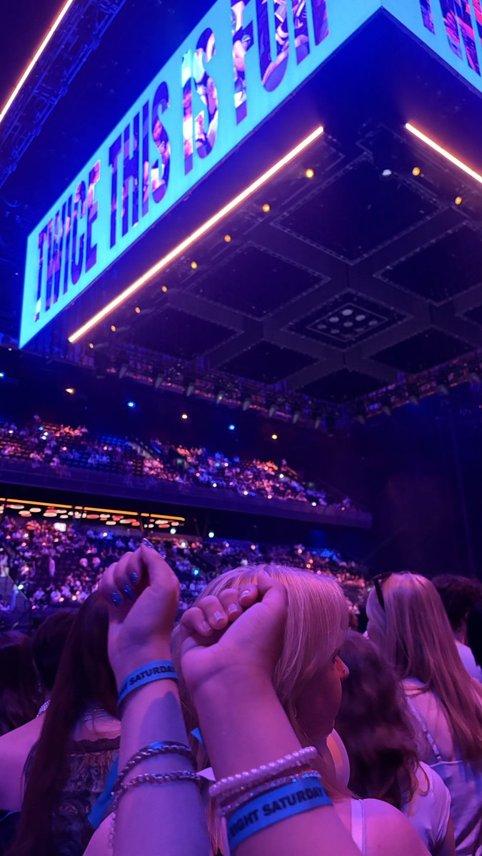 wonzoq's tweet photo. TWICE THIS IS FOR World Tour In Amsterdam 260530
ほんとに思ってたより近くてずっと可愛い言ってたジヒョちゃんやっと会えた🪽💕
#TWICE #TWICE_THIS_IS_FOR_WORLD_TOUR_Amsterdam https://t.co/i0oSNOjfsk