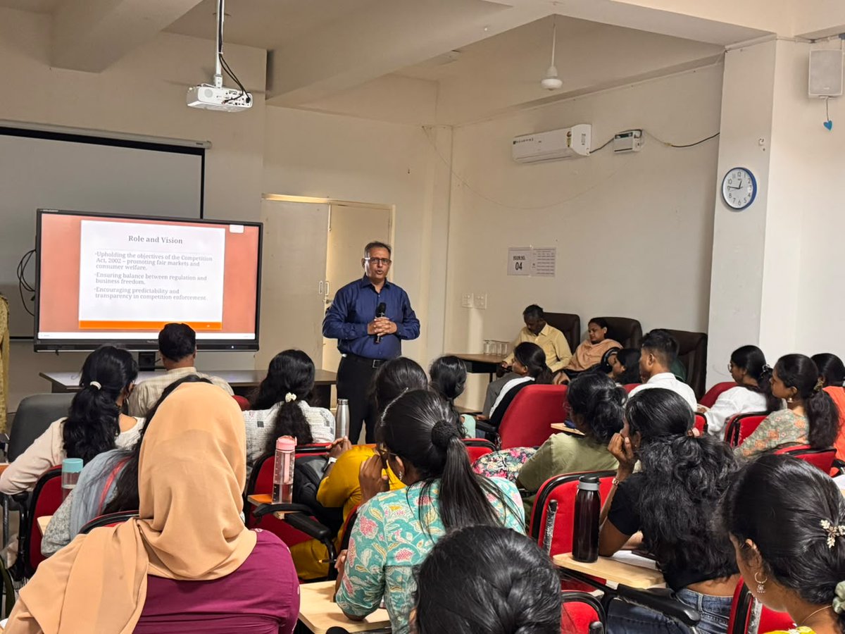 cutnofficial's tweet photo. Dept of Law, #CUTN, and @CCI_India organised a lecture on Enhancing Understanding of Competition Laws. Special lecture by Mr. Sukesh Mishra, Director (Law), CCI, highlighted importance of competition law in promoting fair markets, consumer welfare, transparency, economic growth https://t.co/SiB6Hen03h